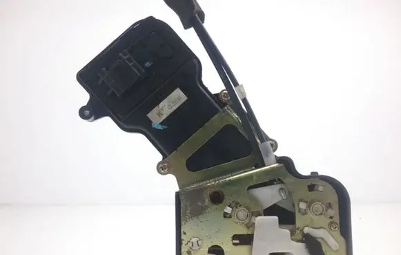 Mazda 6 Rear door lock A8798