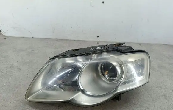 Volkswagen PASSAT B6 Headlight/headlamp 3C0941005J