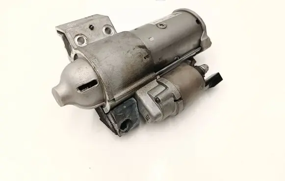 BMW X3 G01 Starter motor 8671503