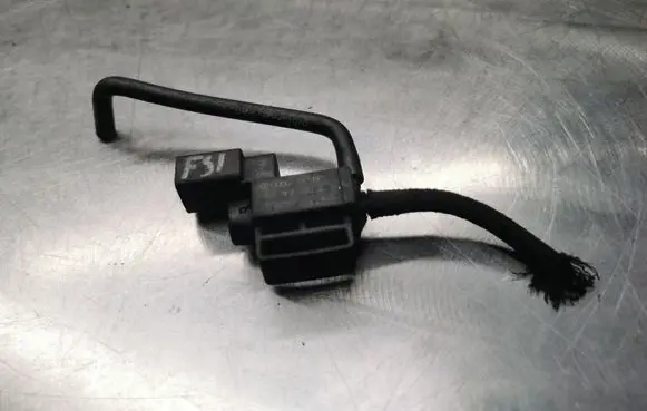 Volkswagen Golf V Turbo solenoid valve 037906283C 72288000