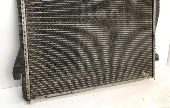 BMW 5 E39 Coolant radiator 1436060 14360550 25791000