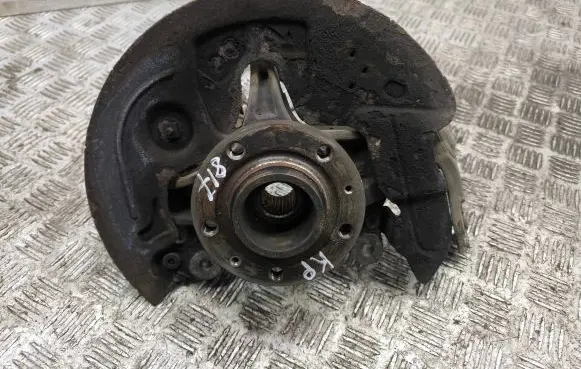 Peugeot 3008 II Front wheel hub