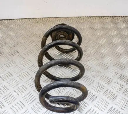 Nissan Qashqai Rear coil spring
