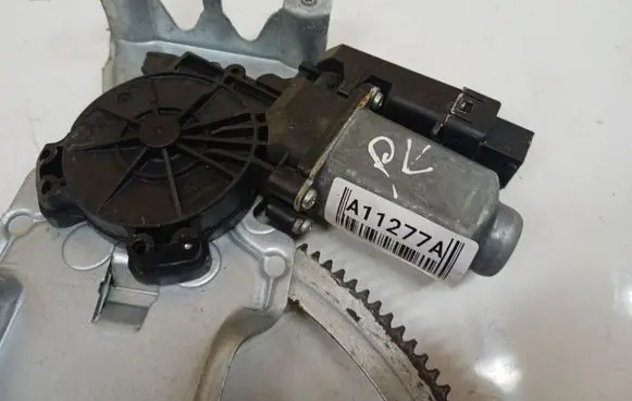 Opel Meriva A Front door window regulator motor 93189576