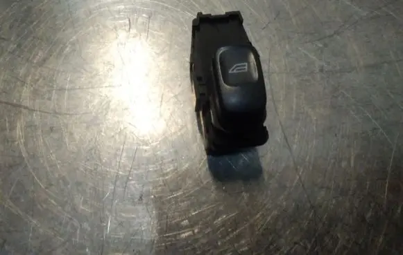 Volvo S60 Electric window control switch 9472275