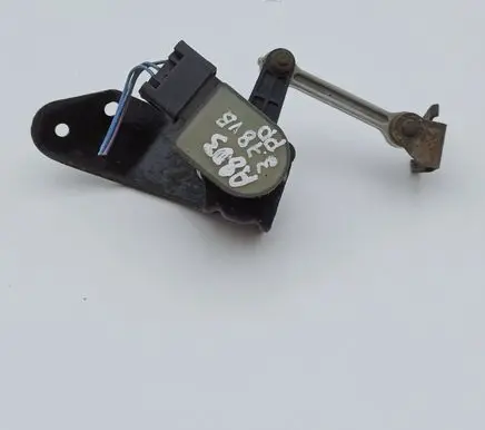 Audi A8 S8 D3 4E Headlight/headlamp level sensor 4E0616572D 4E0907503C