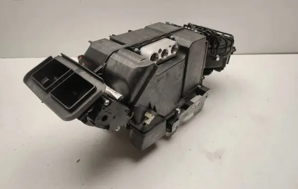 Mercedes-Benz S W222 Interior heater climate box assembly housing A2228305060