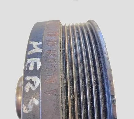 Mercedes-Benz CLS C219 Crankshaft pulley