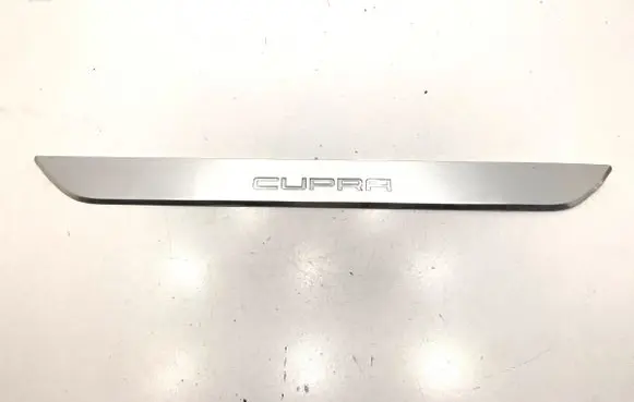 Seat Leon (5F) Front sill (body part) 5F4947417D