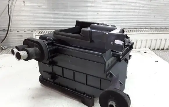 Air conditioning (A/C) radiator (interior)
