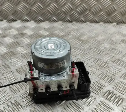 Toyota Yaris XP210 ABS Pump 445400D750 06210278684
