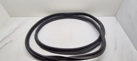 Renault Captur II Trunk rubber seal (body) 