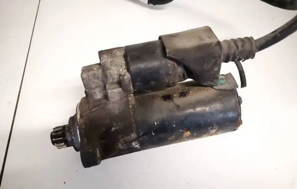 Volkswagen Touran I Starter motor 02e911023h