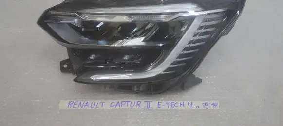 Renault Captur II Headlight/headlamp 260608134R 01393013 1LX2473