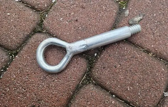 Opel Corsa E Towing hook eye 