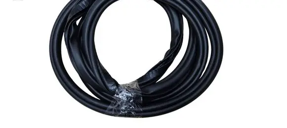 Volvo XC40 Rubber seal rear door 