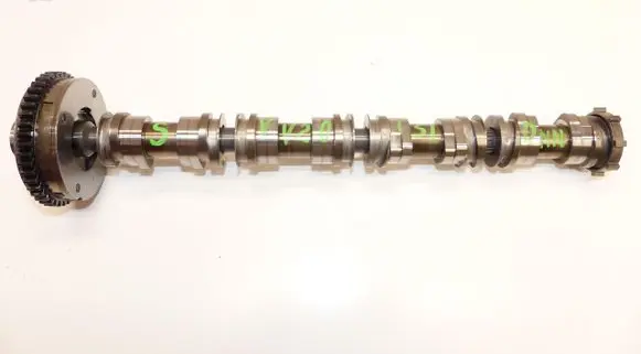 Volkswagen PASSAT B8 Camshaft 06N109088B