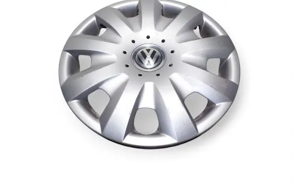 Volkswagen Touran II R15 wheel hub/cap/trim 1T0601147D