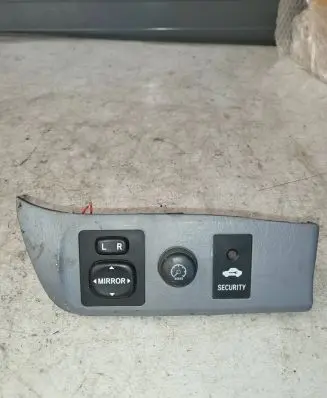 Toyota RAV 4 (XA20) Wing mirror switch 5544642020