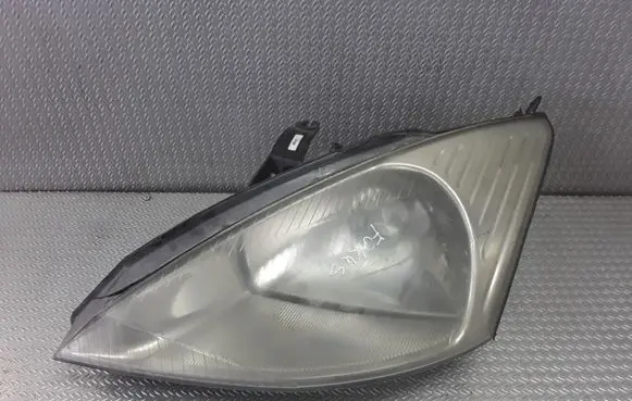 Ford Focus Headlight/headlamp