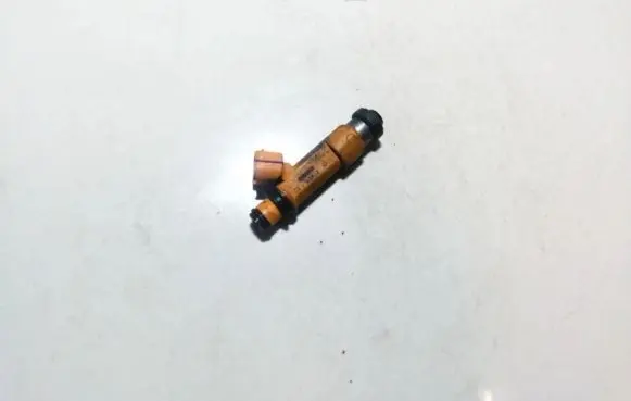 Suzuki Swift I Fuel injector 2975000120 62201