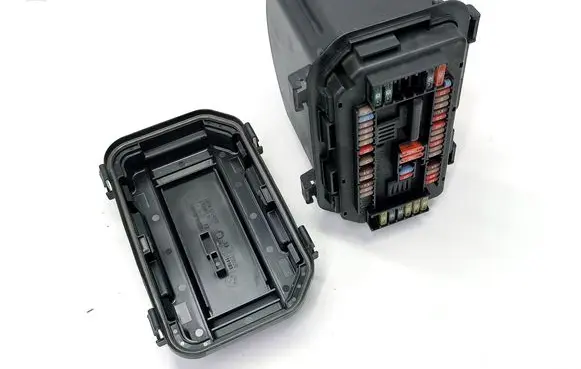 BMW 3 F30 F35 F31 Fuse box set 9224872 10688710