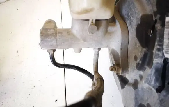 Peugeot 508 Master brake cylinder