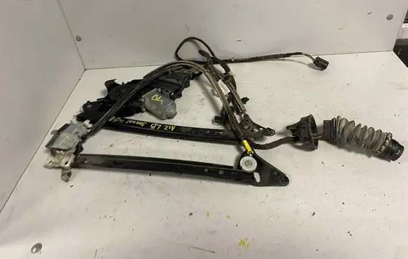 Rear door window regulator with motor