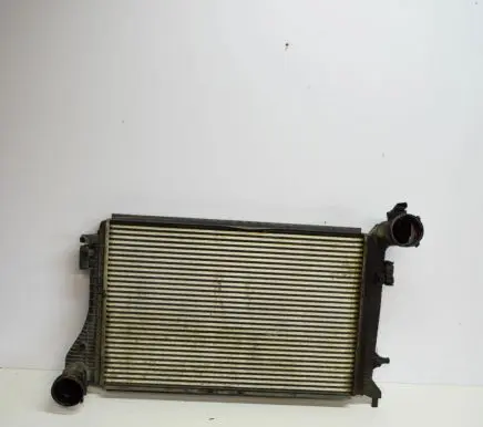 Volkswagen Caddy Intercooler radiator 1K0145803H