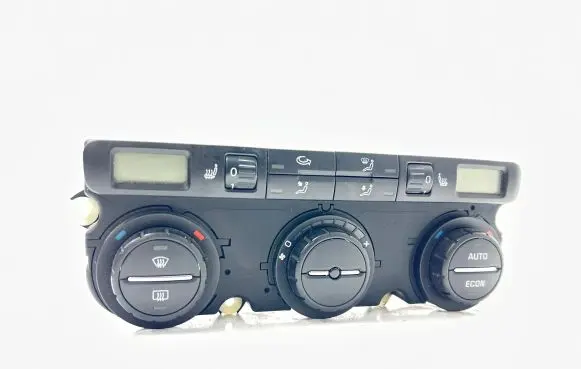 Skoda Octavia Mk2 (1Z) Climate control unit 74641441