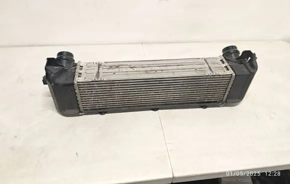 BMW 5 G30 G31 Coolant radiator 228281 8576510