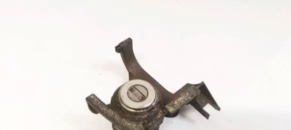 Peugeot 406 Front door lock (next to the handle) 
