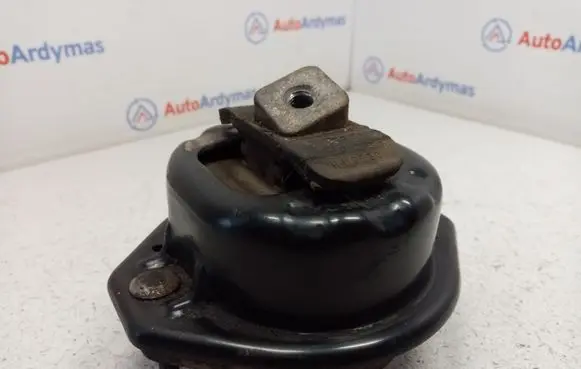 BMW 7 E65 E66 Engine mount bracket 22116769185 22116754613
