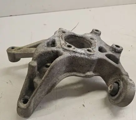 Opel Vectra C Rear wheel hub spindle/knuckle 
