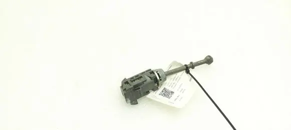 Opel Corsa F Front door lock (next to the handle) 