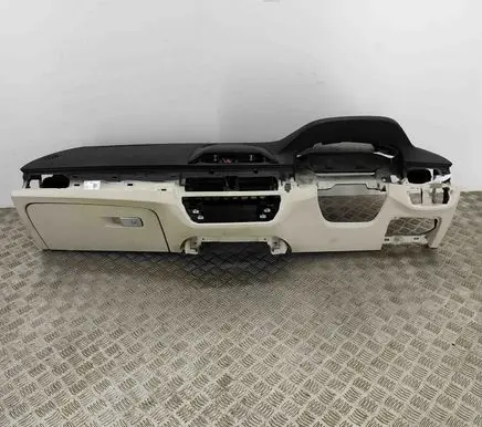 BMW 5 G30 G31 Dashboard 6817583 6817579
