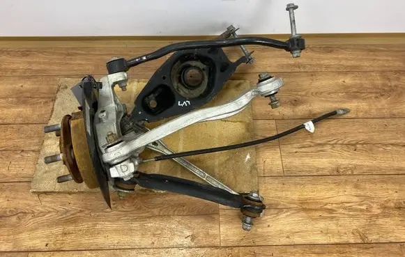 Dodge Challenger Rear wheel hub spindle/knuckle zwrotnicachall