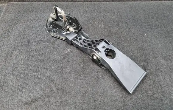 Audi A6 Allroad C7 Engine bonnet/hood lock/latch loop/hook 4G0823480 4G0823480A