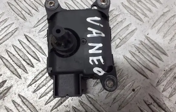 Mercedes-Benz Vaneo W414 Central body control module 0132801164