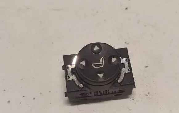 BMW X3 F25 Seat control switch 8352291 03060020