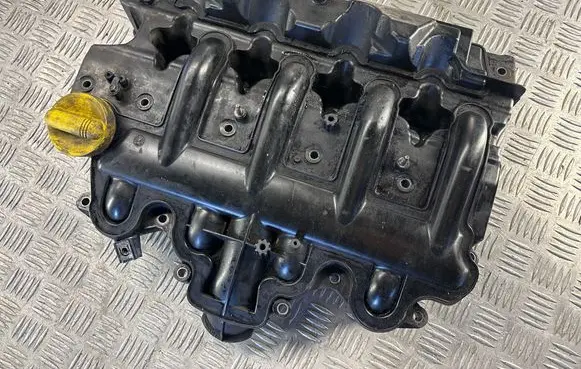 Renault Espace IV Rocker cam cover 8200714033
