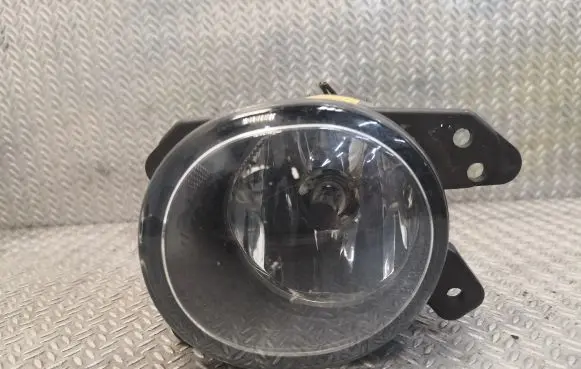 Mercedes-Benz A W169 Front fog light 2518200856