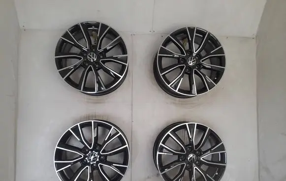 Volkswagen Transporter - Caravelle T7 R18 alloy rim 7T0601025E