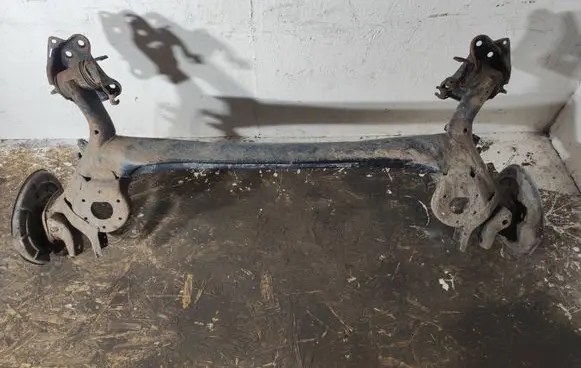 Fiat 500L Rear axle beam 51959390