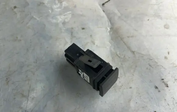 Volkswagen Polo IV 9N3 Other switches/knobs/shifts 6Q0919235B
