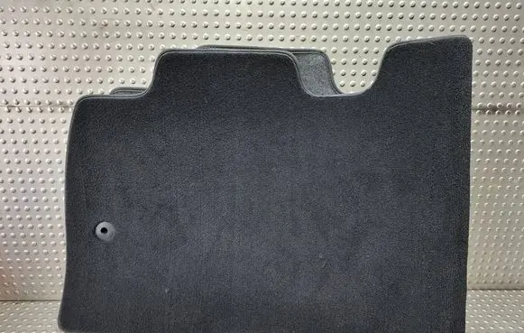 Chrysler Pacifica Rear floor mat S25152300 82214538AC