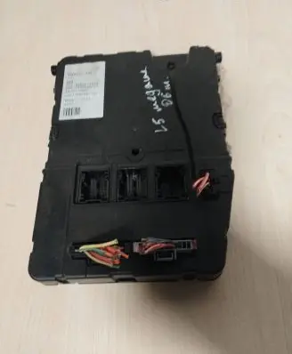 Renault Megane II Comfort/convenience module 8200412548 8200546259 1180106S5