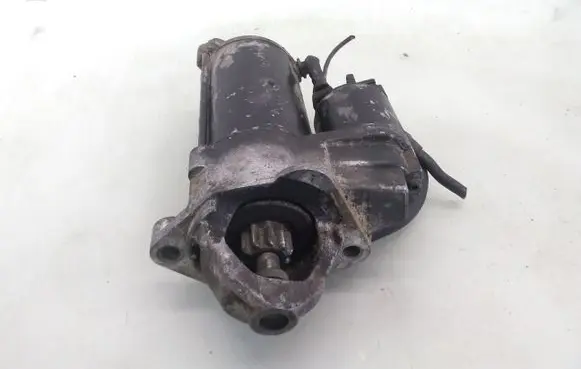 Volkswagen PASSAT B5 Starter motor