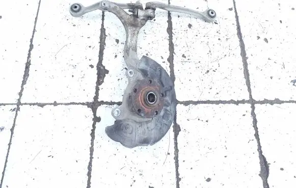 Audi A4 S4 B6 8E 8H Front wheel hub spindle knuckle 8E0407242B