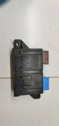Peugeot Partner III Tow bar trailer control unit/module 9810050080 R2023101189 28491427